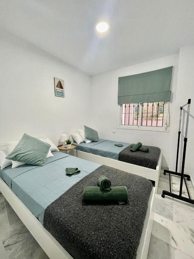 Two Bed, Two Bath Apartment With Sea Views - Angel De Miraflores マラガ エクステリア 写真