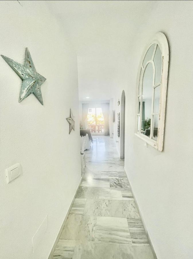 Two Bed, Two Bath Apartment With Sea Views - Angel De Miraflores マラガ エクステリア 写真