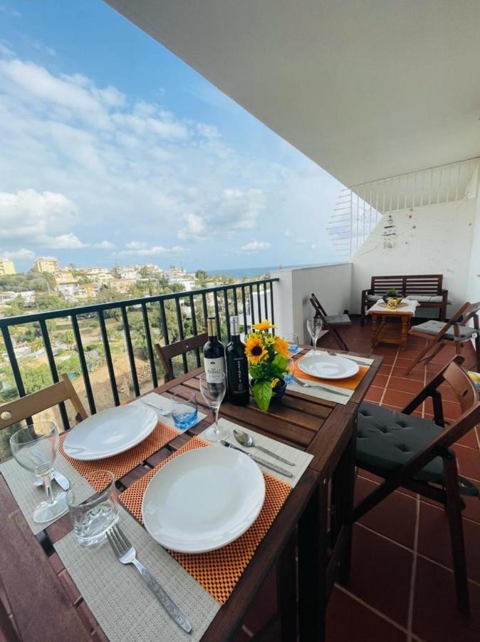 Two Bed, Two Bath Apartment With Sea Views - Angel De Miraflores マラガ エクステリア 写真