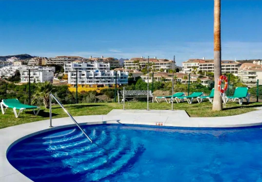 Two Bed, Two Bath Apartment With Sea Views - Angel De Miraflores マラガ エクステリア 写真